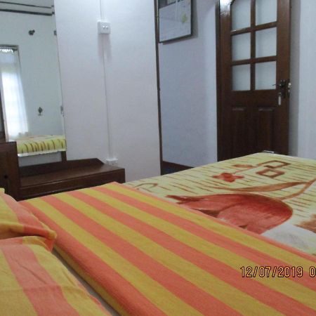 Andrews Hostel Нувара-Элия Экстерьер фото