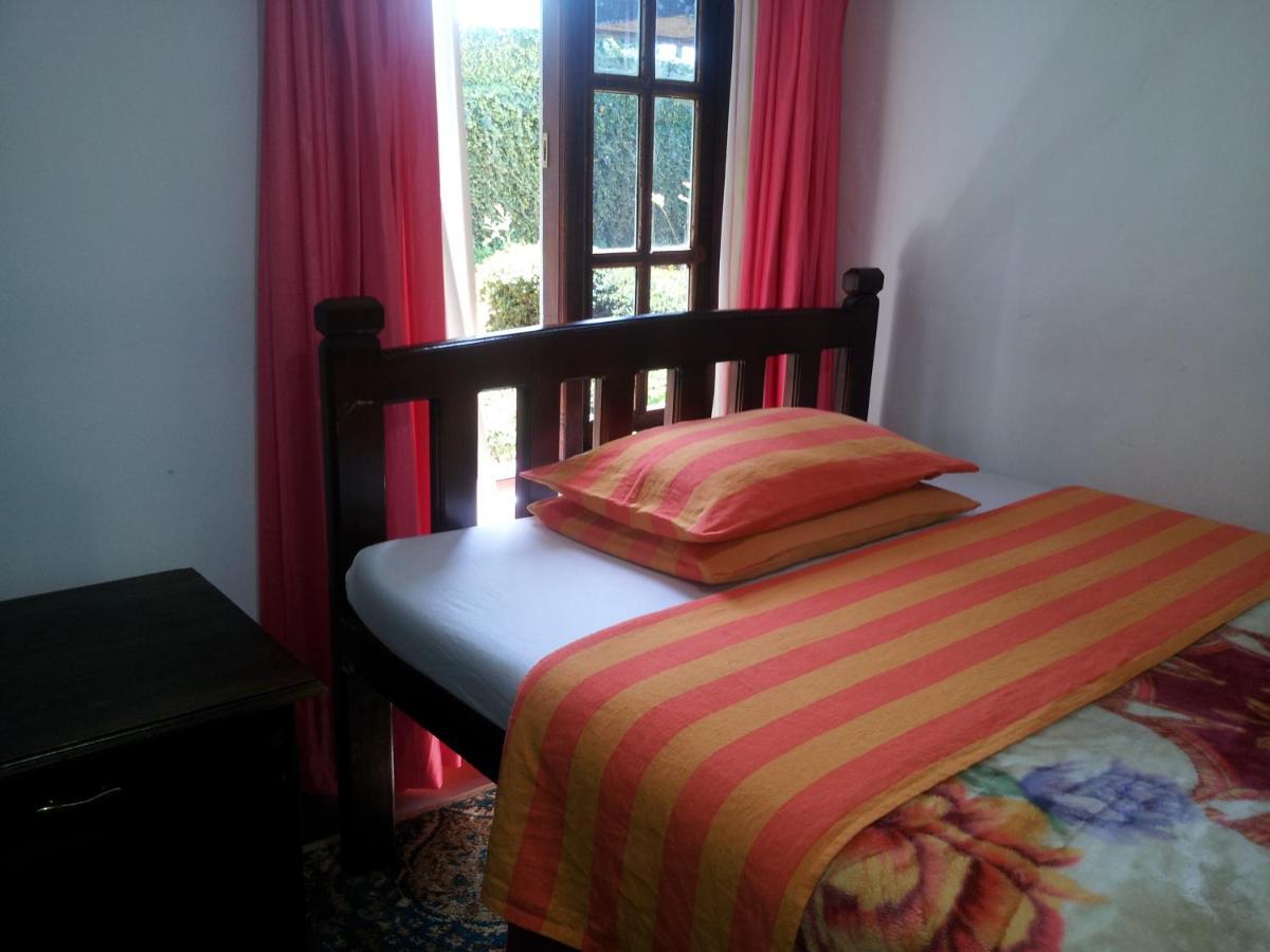 Andrews Hostel Нувара-Элия Экстерьер фото